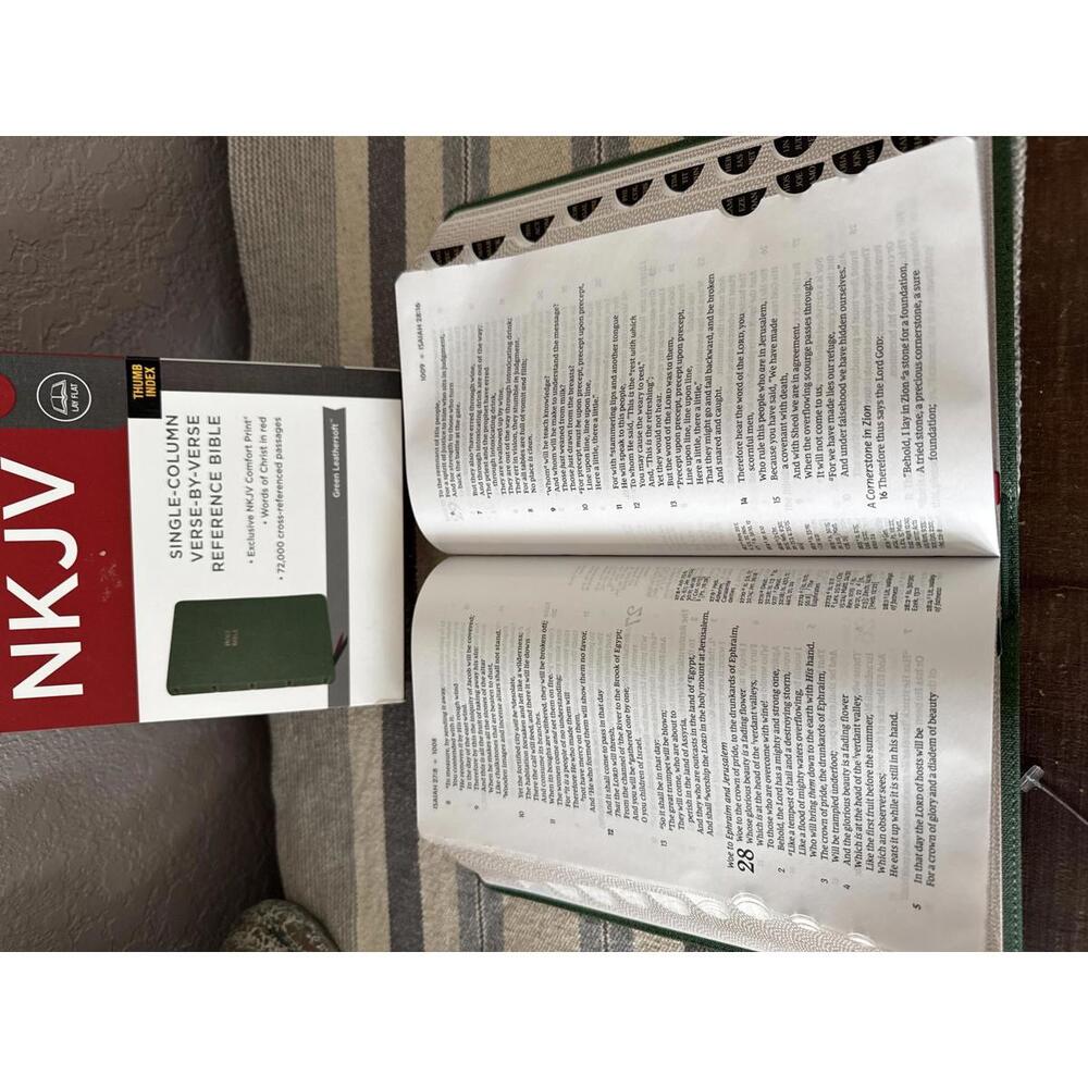 Thomas Nelson NKJV Single-Column Verse-by-Verse Reference Bible Green Leatherso - Picture 6 of 6